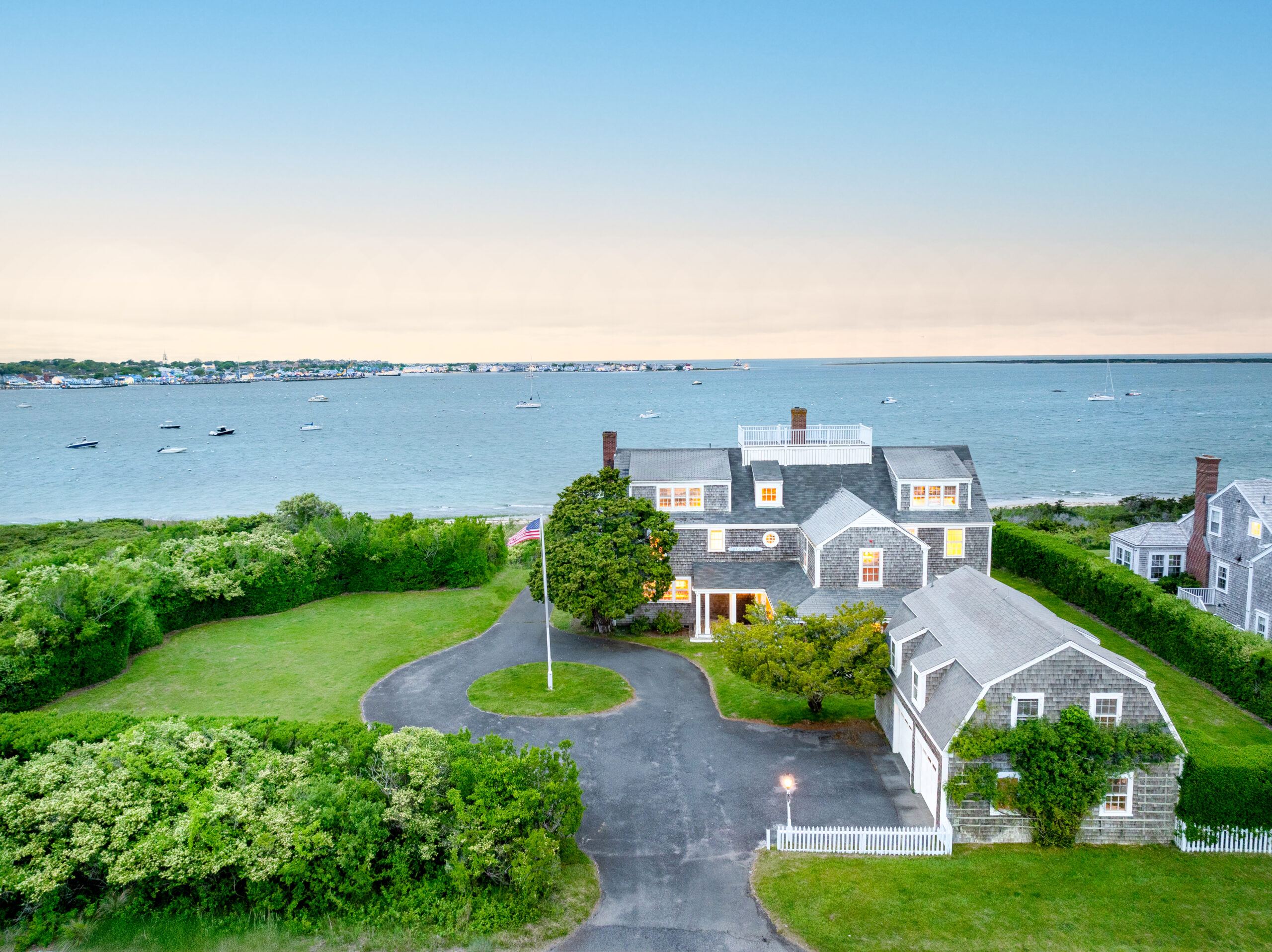 52 Monomoy Road Nantucket