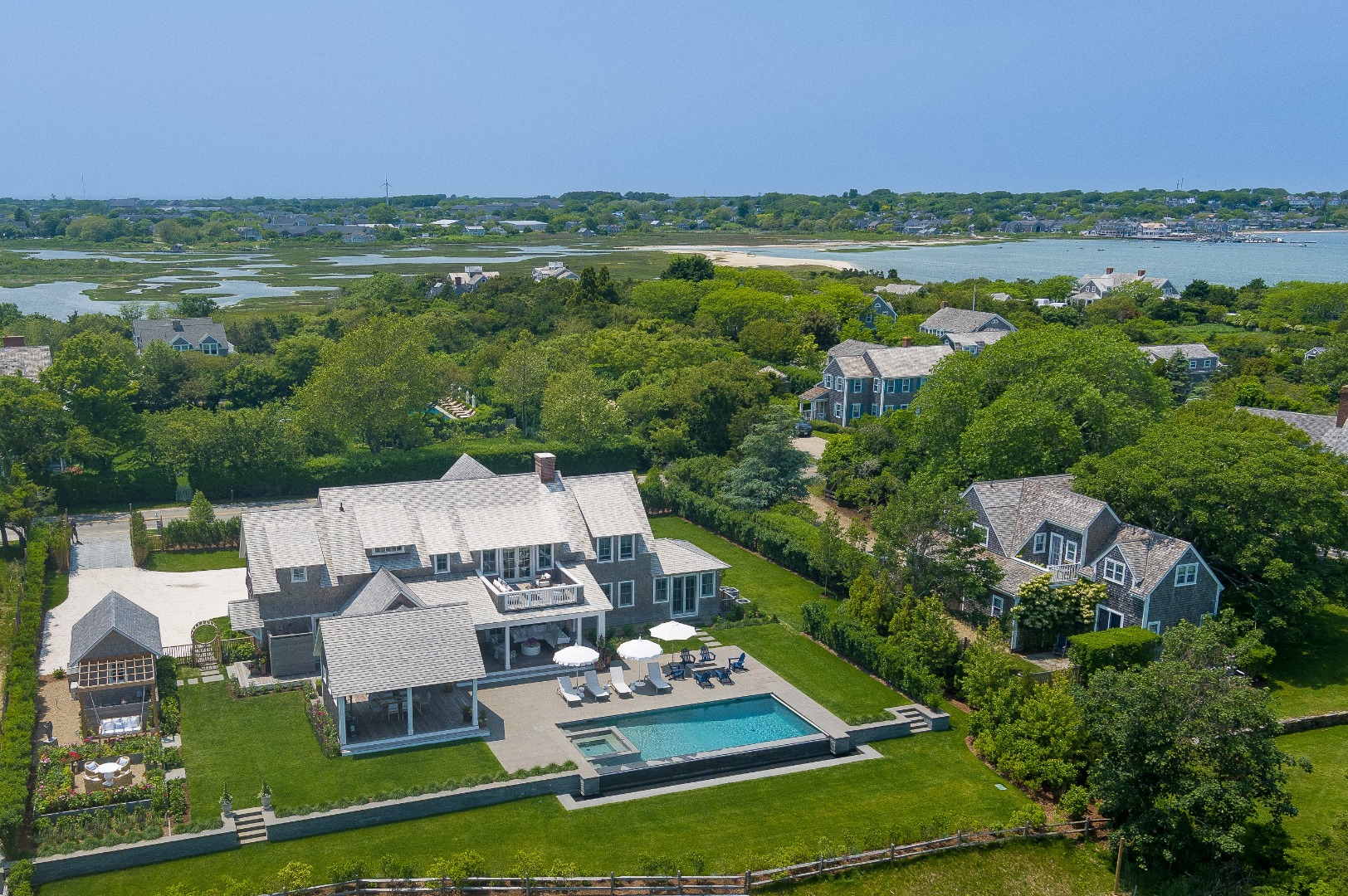 41 Monomoy Road Nantucket