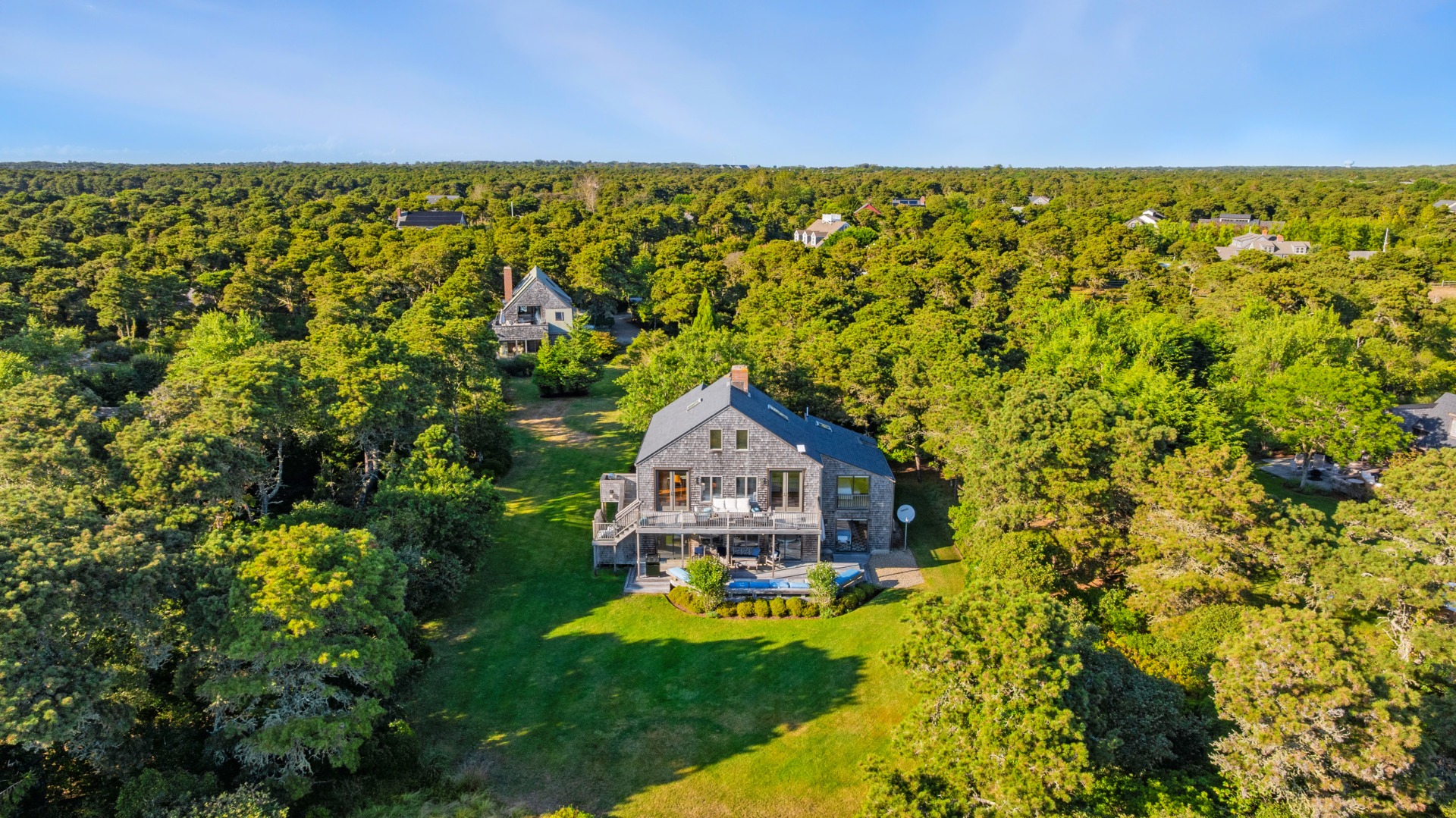 25 Pond View Drive Nantucket