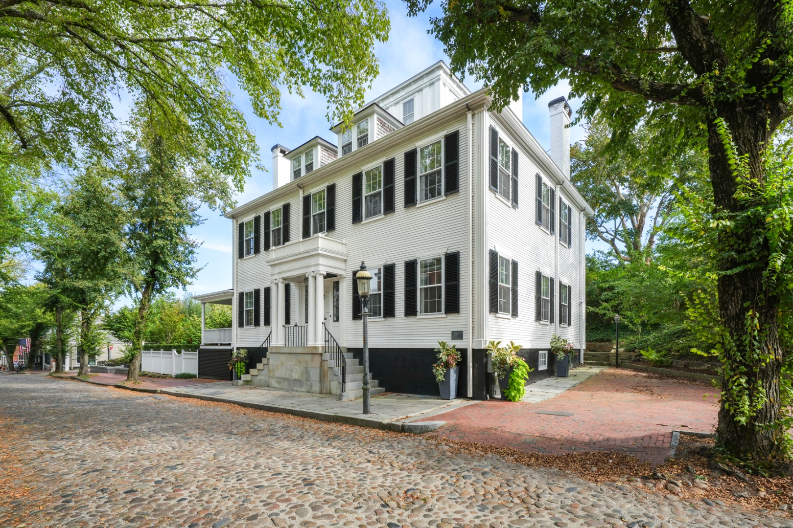 72 Main Street Nantucket