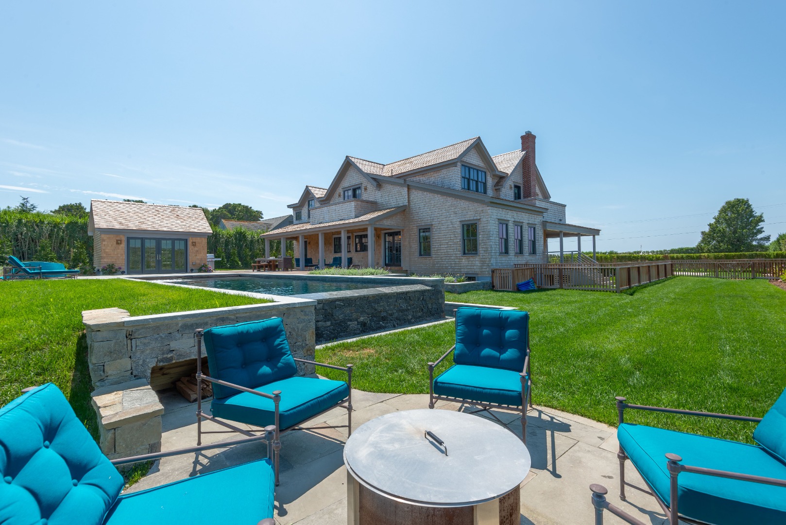 1 Smooth Hummocks Way & 1 Farmview Drive Nantucket
