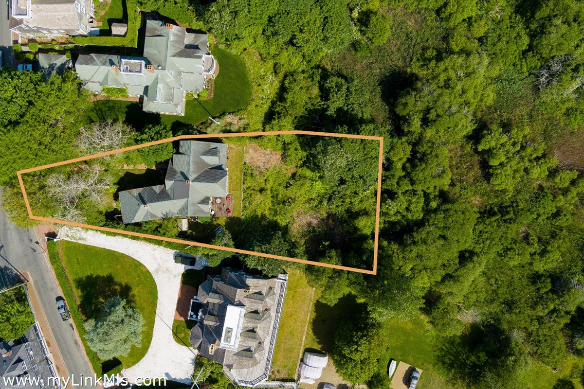 13 Cliff Road Nantucket