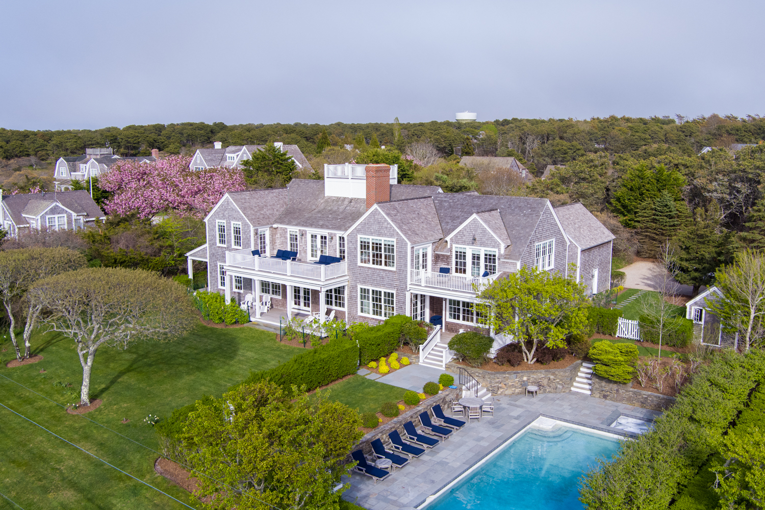 17 Monomoy Road Nantucket