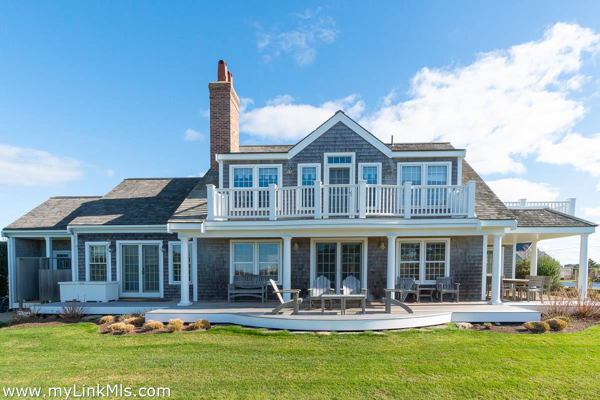 2 Tautemo Way Nantucket