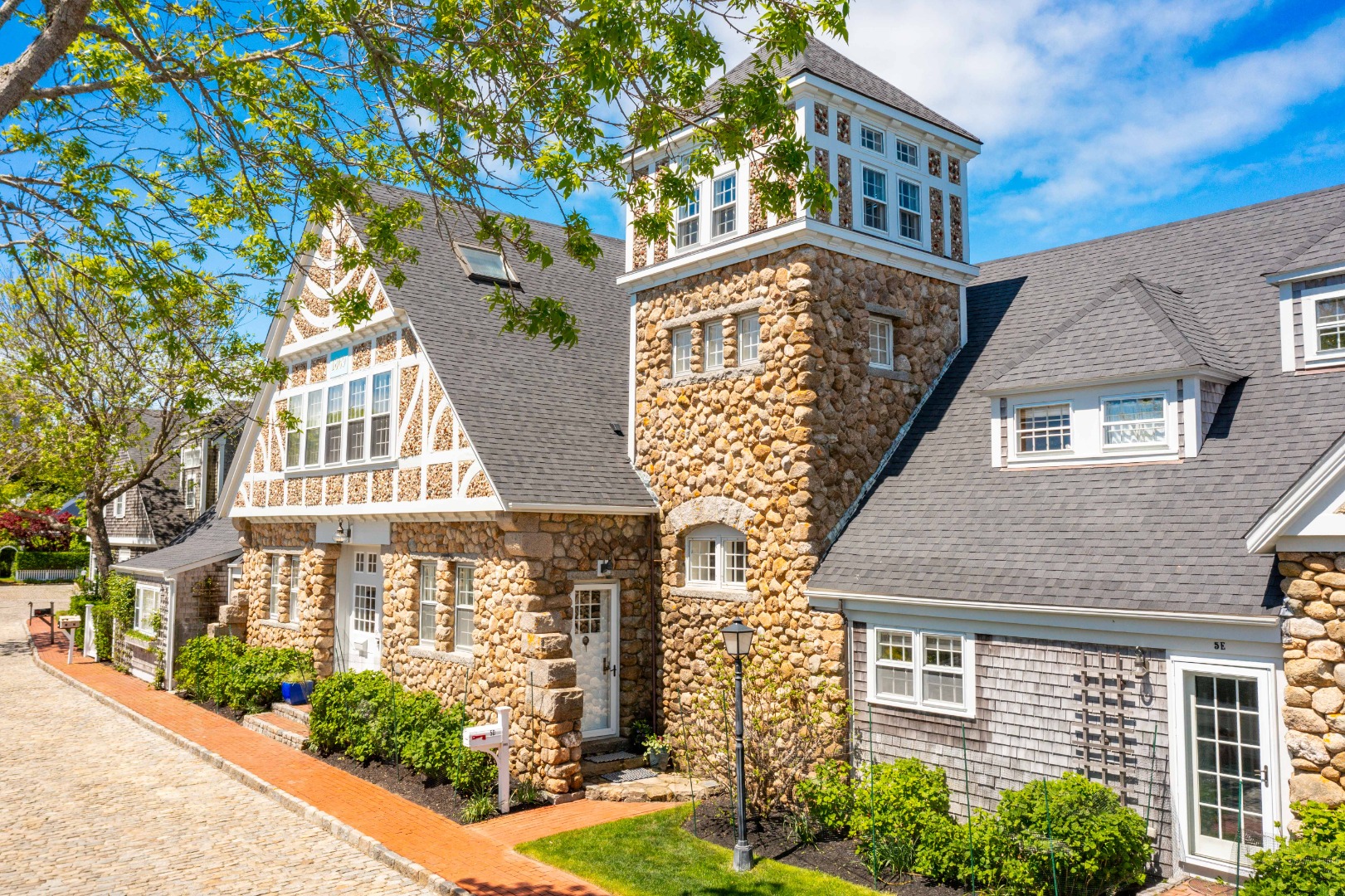 5D Stone Barn Way Nantucket