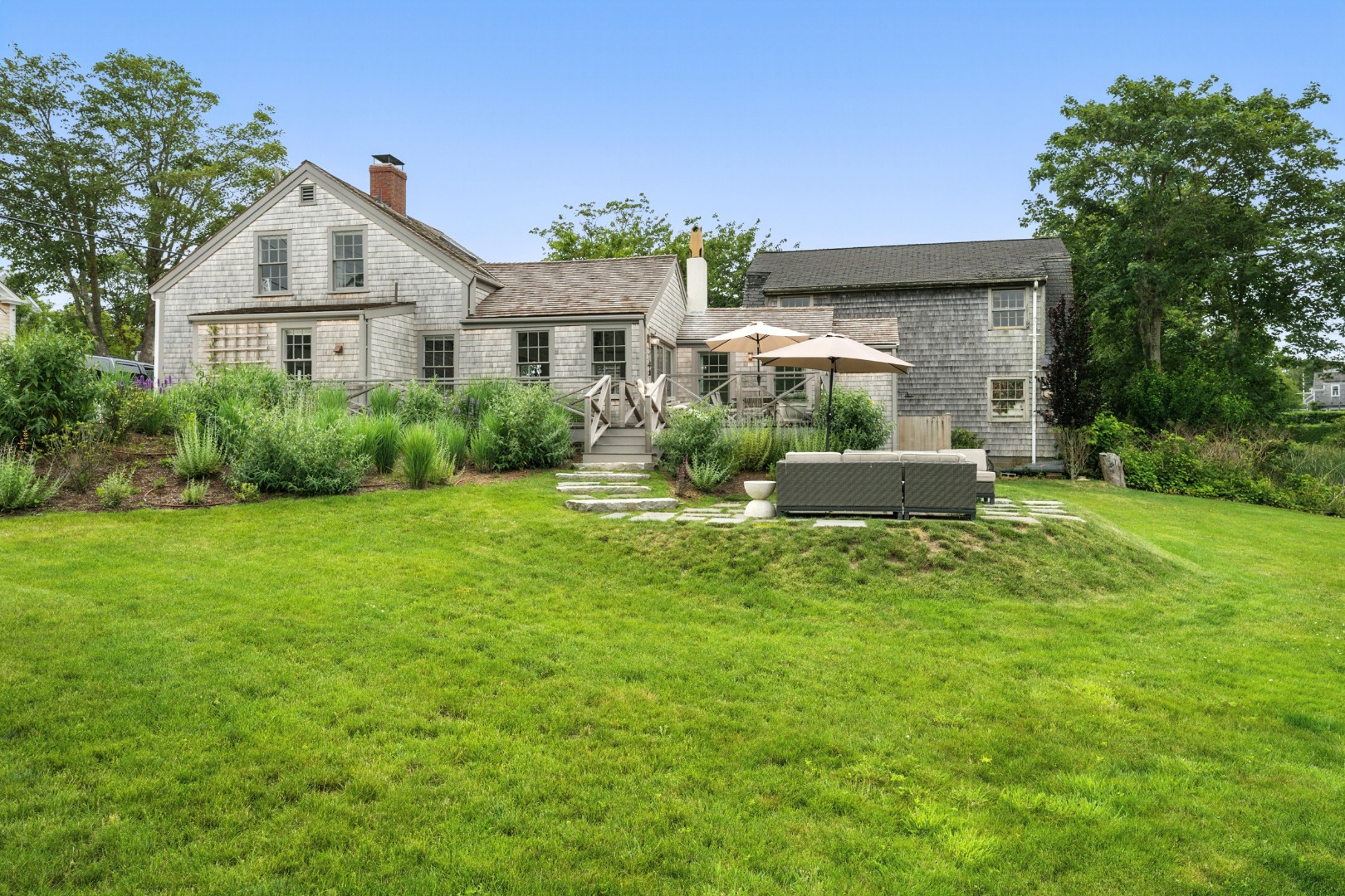 27 North Liberty Street Nantucket