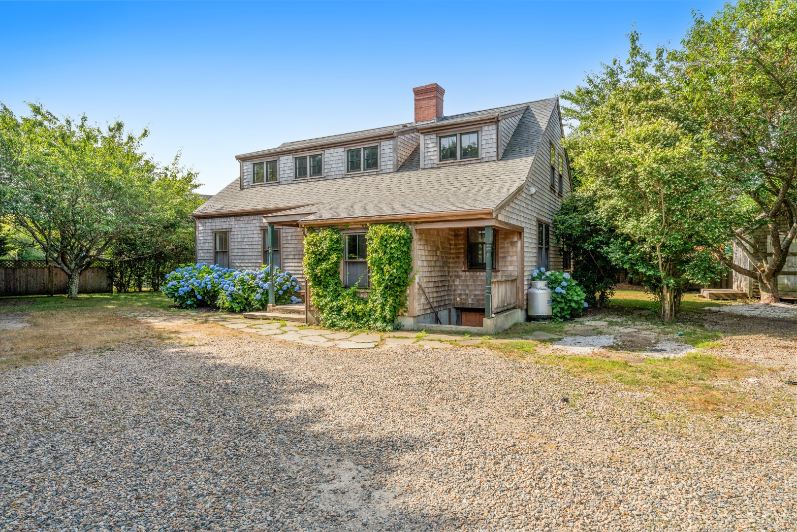 6A Daffodil Lane Nantucket