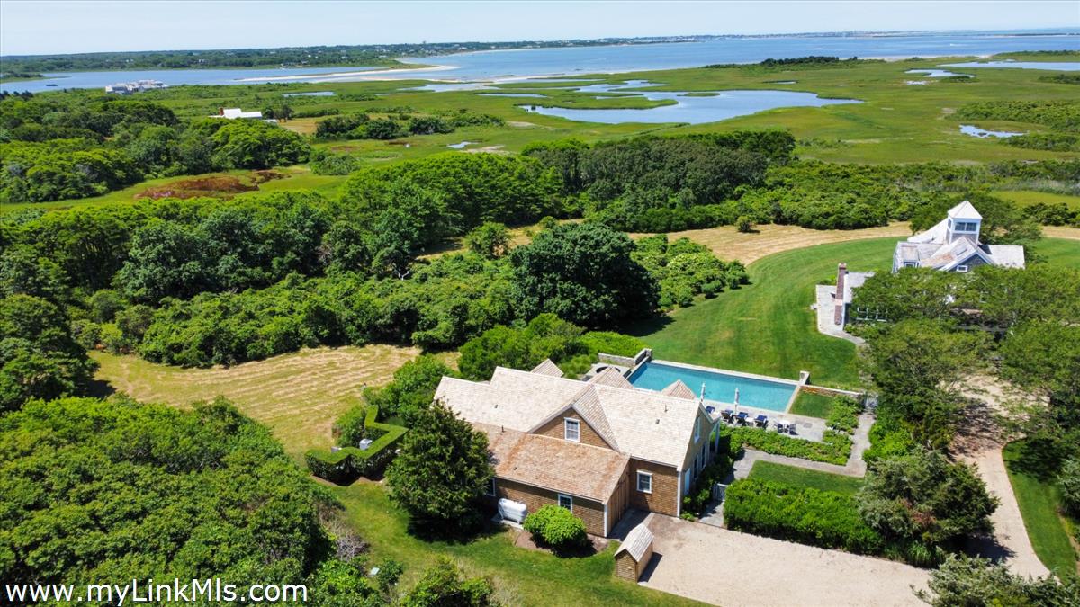 28 Medouie Creek Road Nantucket