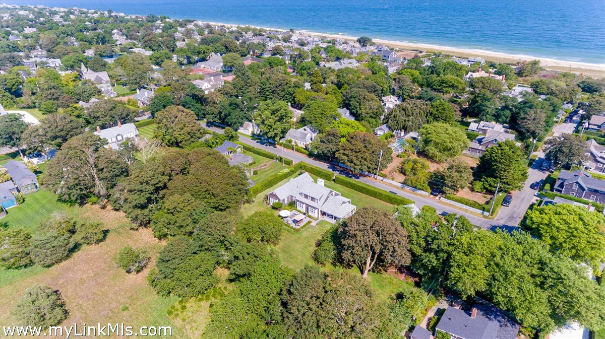 5 McKinley Avenue Nantucket