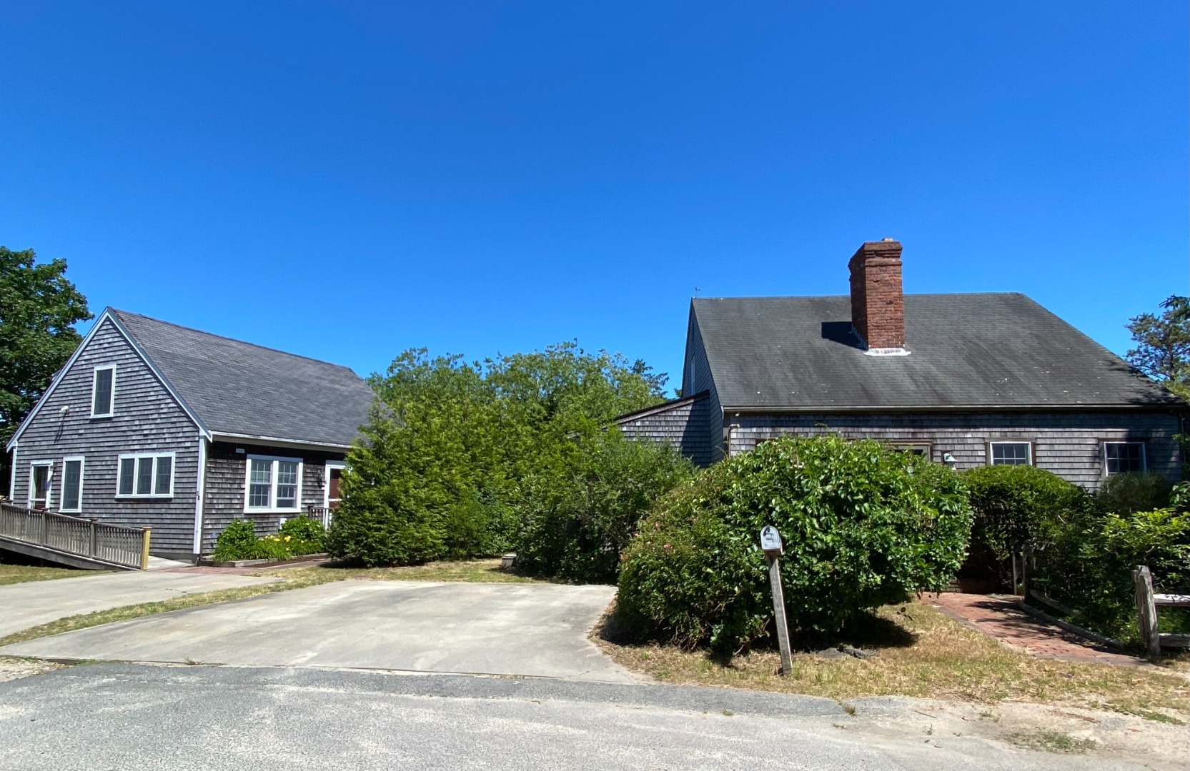 3 Rustys Way - House & Cottage Nantucket