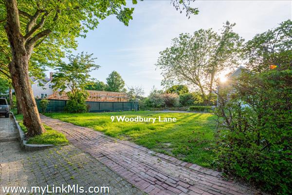 9 Woodbury Lane
